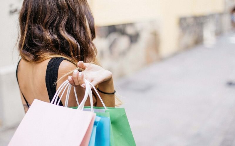 Mua thử vài mẫu trước khi mua số lượng lớn