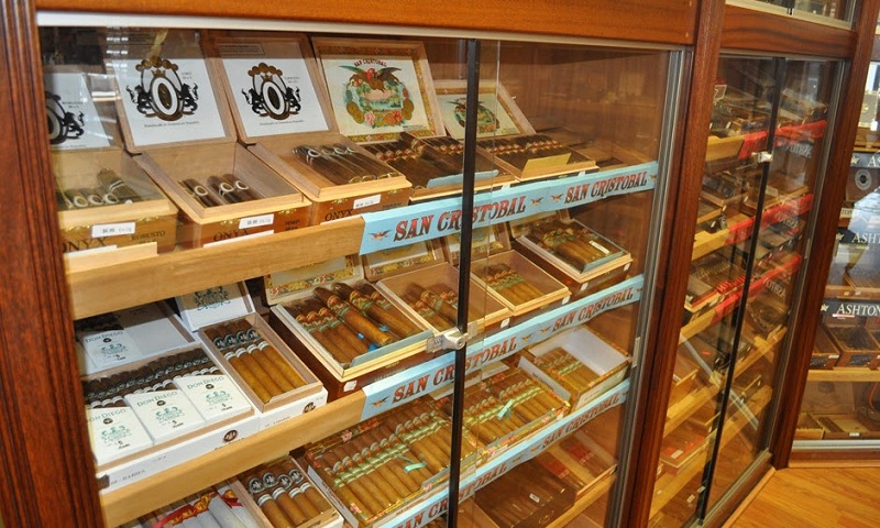 cửa hàng Thế Giới Xì Gà Cuba