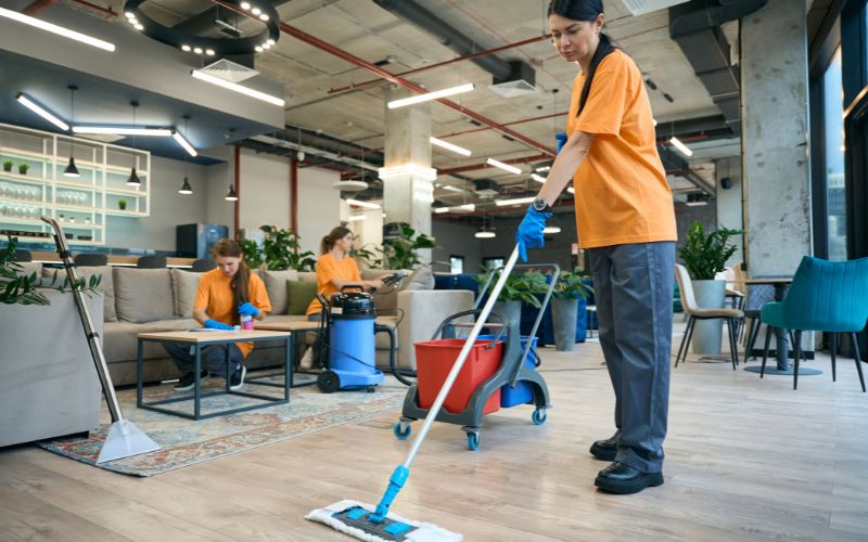 Chi phí đầu tư và vận hành