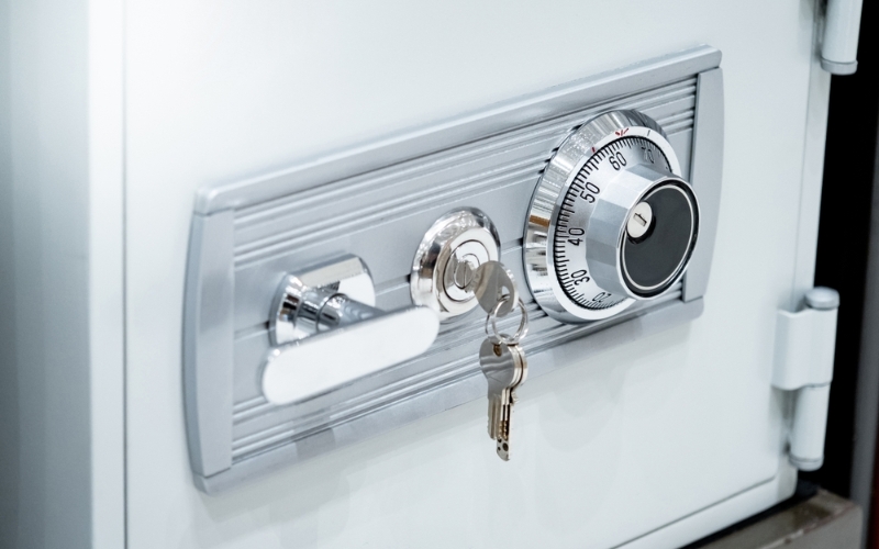 Két sắt khóa cơ đổi mã